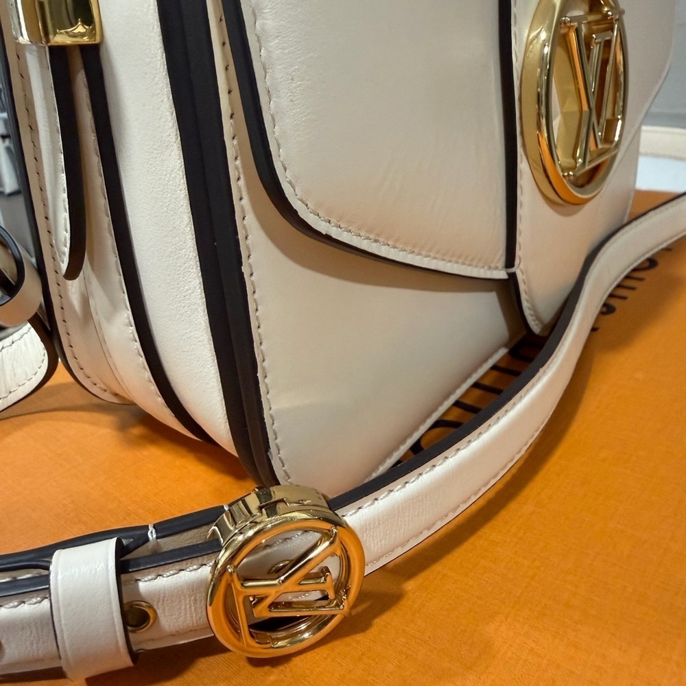 Louis Vuitton Pont 9 Crème with Blue Interior Calf skin - Picture 8 of 12